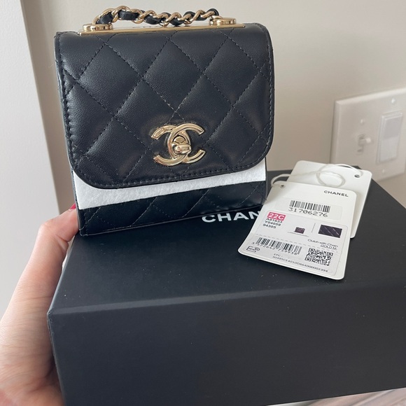 Chanel trendy cc mini black flap gold hardware - Picture 4 of 17